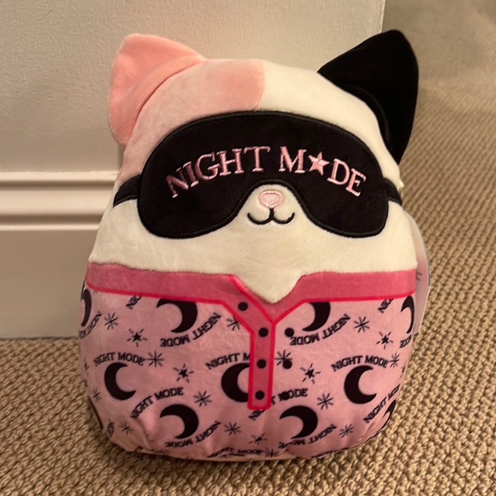 Squishmallow Katsia The Cat with Pajamas and Sleep Mask CUTE 8 inch plush NEW